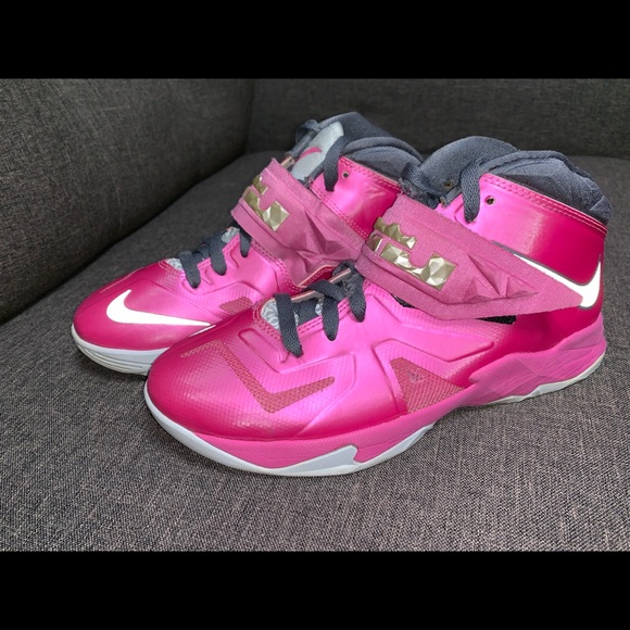 lebron soldier 7 pink